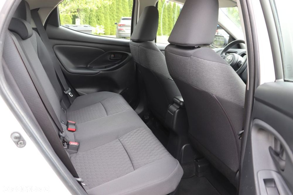 Toyota Yaris 1.5 VVT-i Team Deutschland - 8
