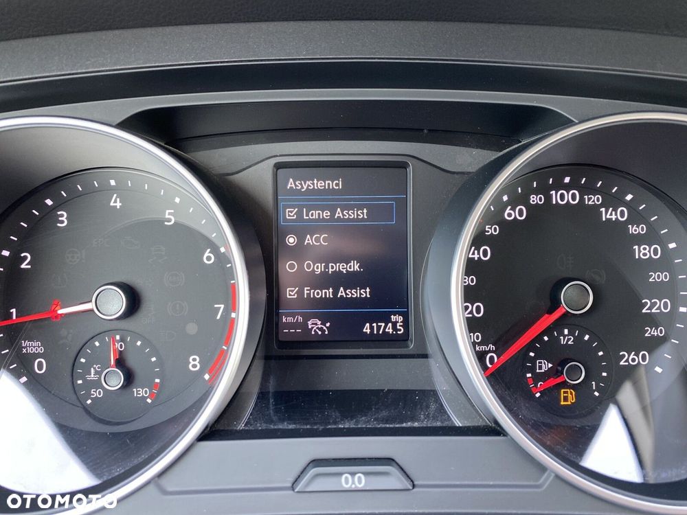 Volkswagen Tiguan - 30