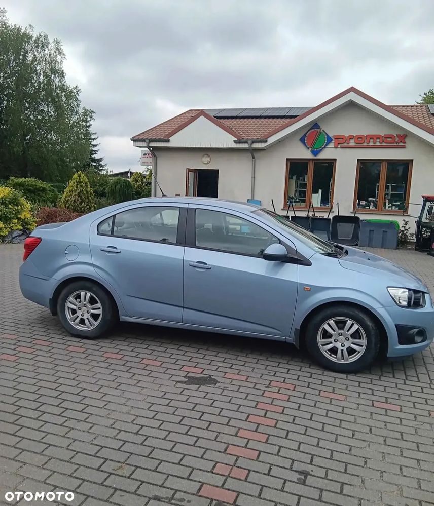 Chevrolet Aveo - 2