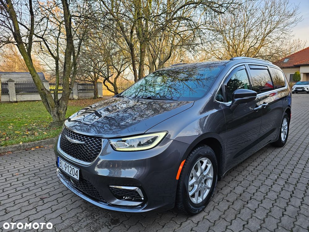 Chrysler Pacifica - 30