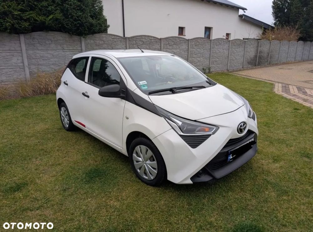 Toyota Aygo x-play - 2
