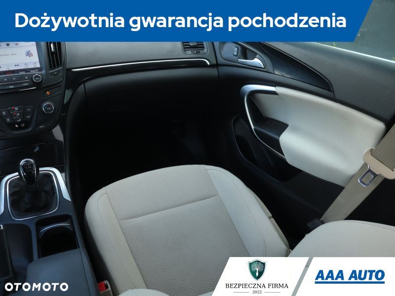 Opel Insignia - 10