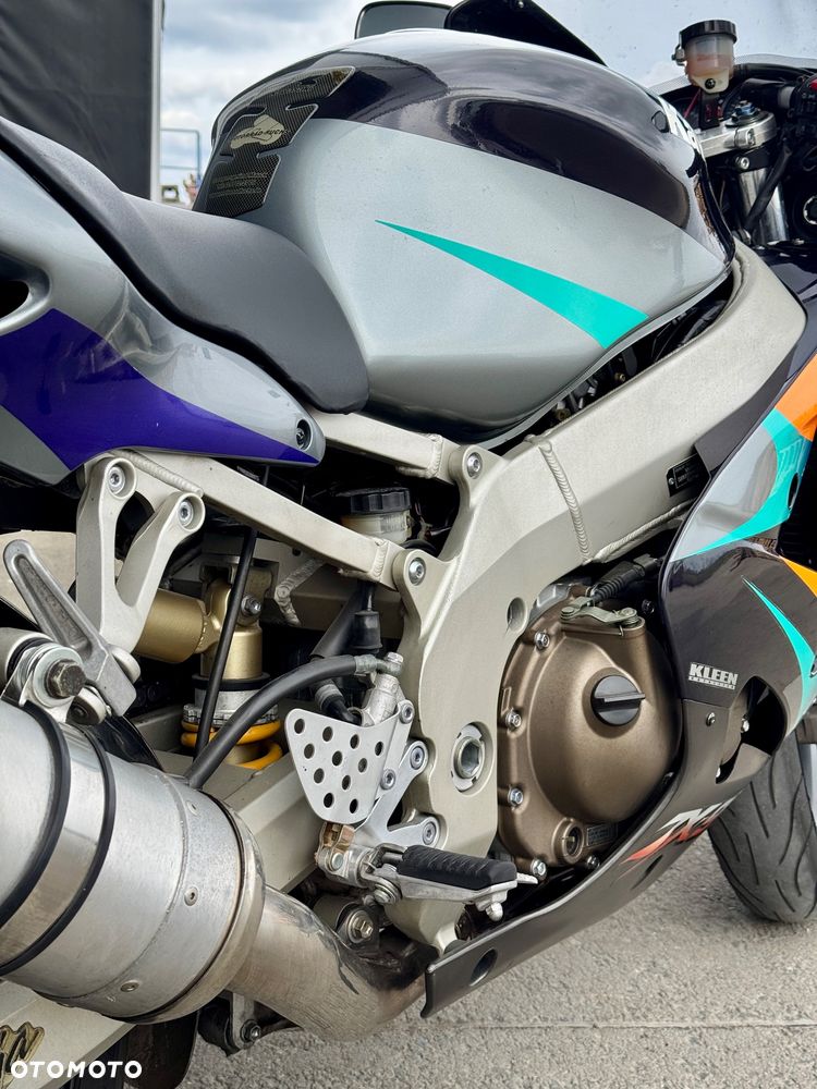 Kawasaki Ninja - 6