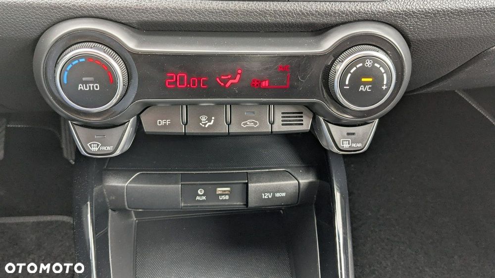 Kia Stonic - 25