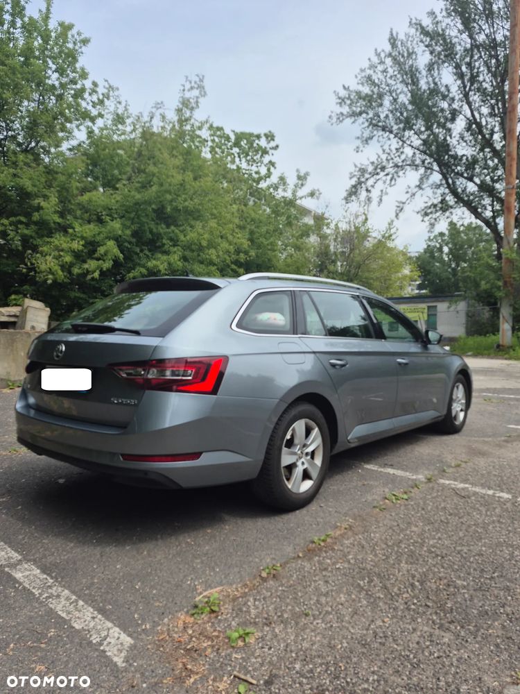 Skoda Superb 1.4 TSI ACT Ambition - 5