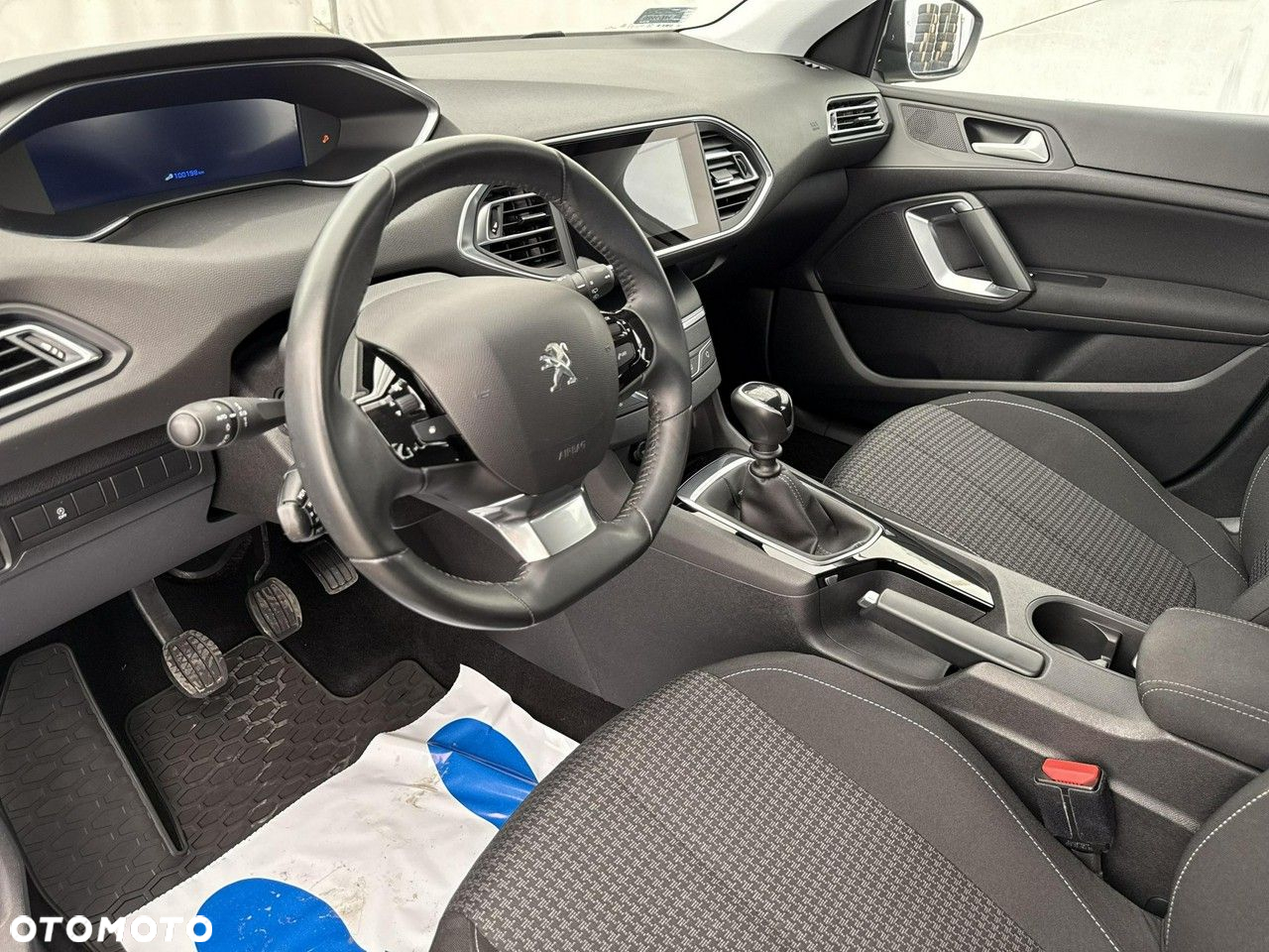 Peugeot 308 - 13