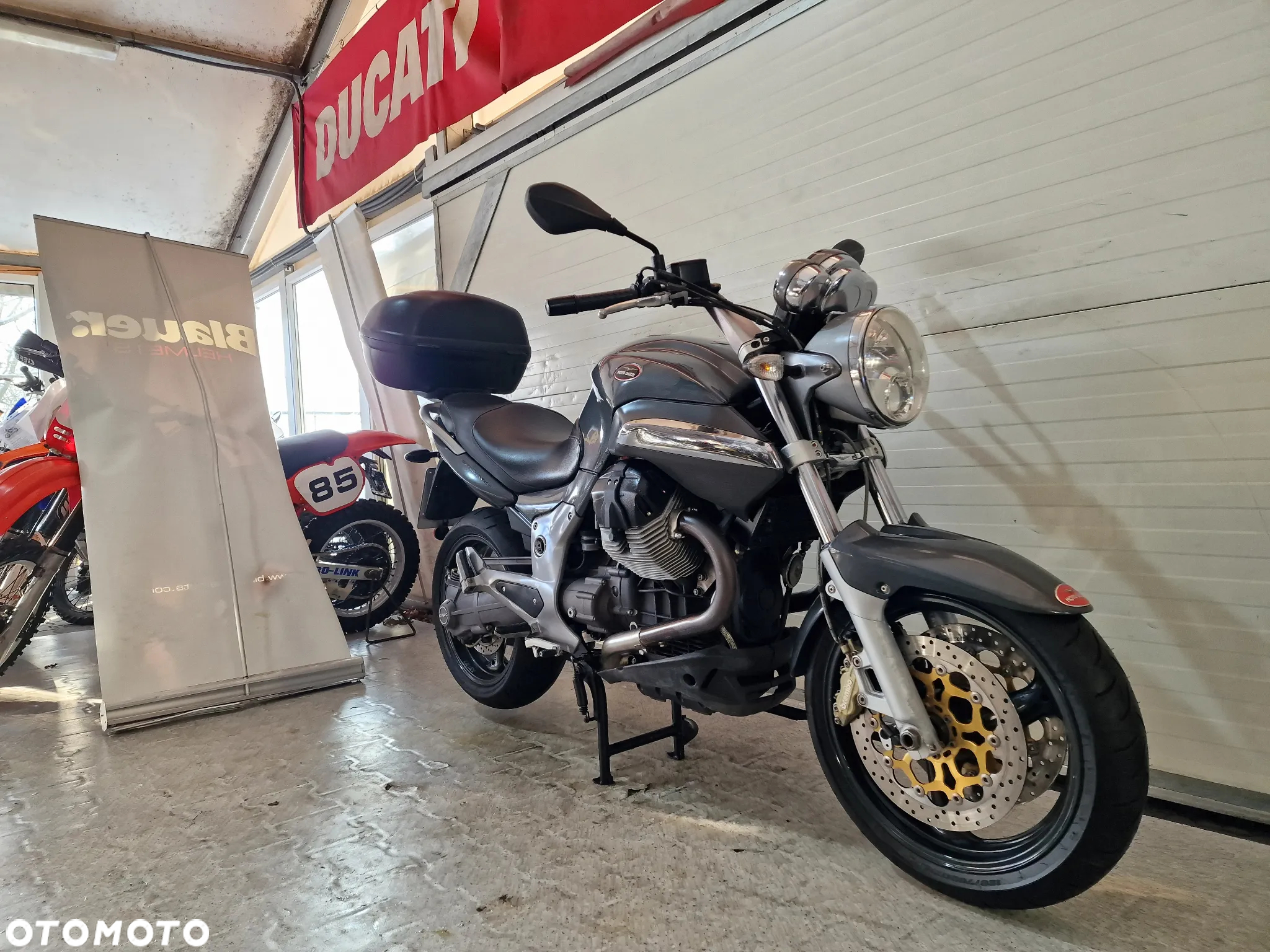 Moto Guzzi Breva - 2