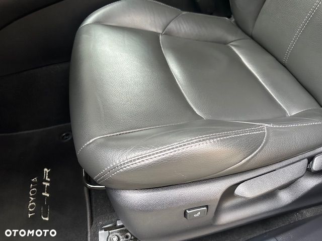Toyota C-HR 1.8 Hybrid Executive - 36