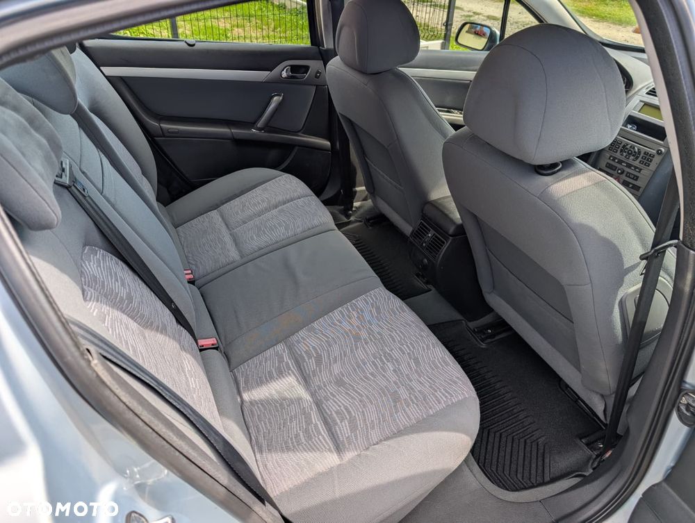 Peugeot 407 2.0 HDI ST Komfort EU3 - 11