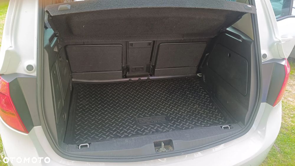Skoda RAPID 1.4 TDI DPF Active - 14