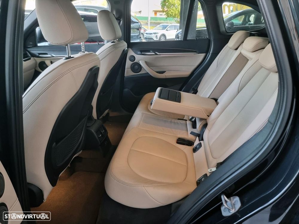 BMW X1 25 e xDrive xLine - 19