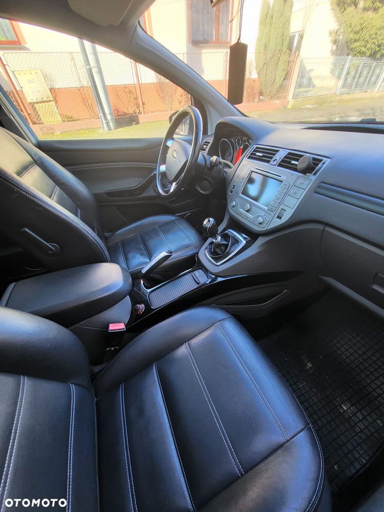 Ford Kuga 2.0 TDCi 4x4 Titanium - 12