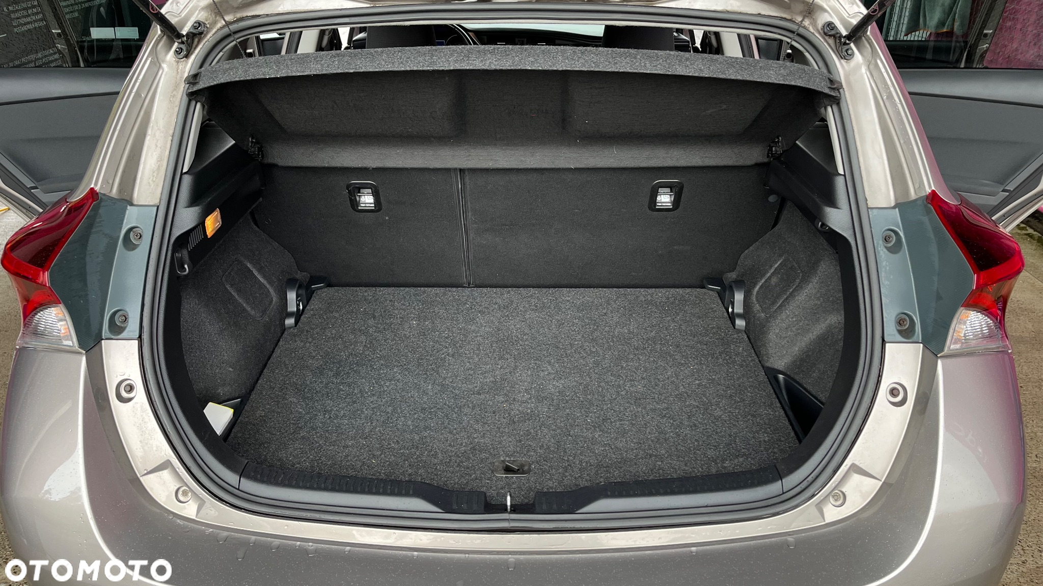 Toyota Auris 1.6 Comfort - 10