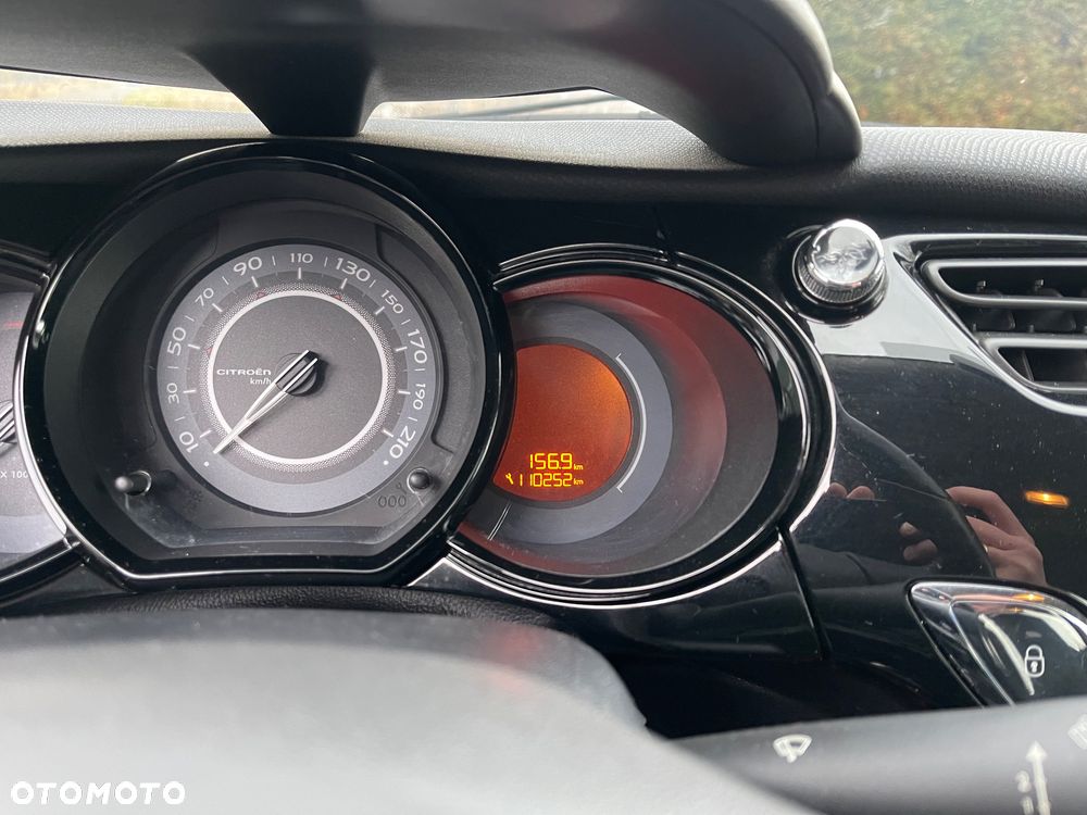 Citroën C3 Pure Tech (VTi) 82 Exclusive - 12