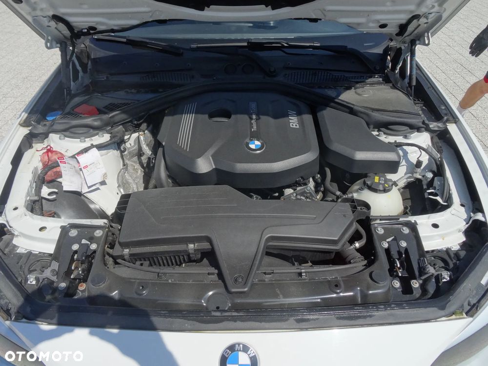 BMW Seria 1 118i Edition M Sport Shadow - 16