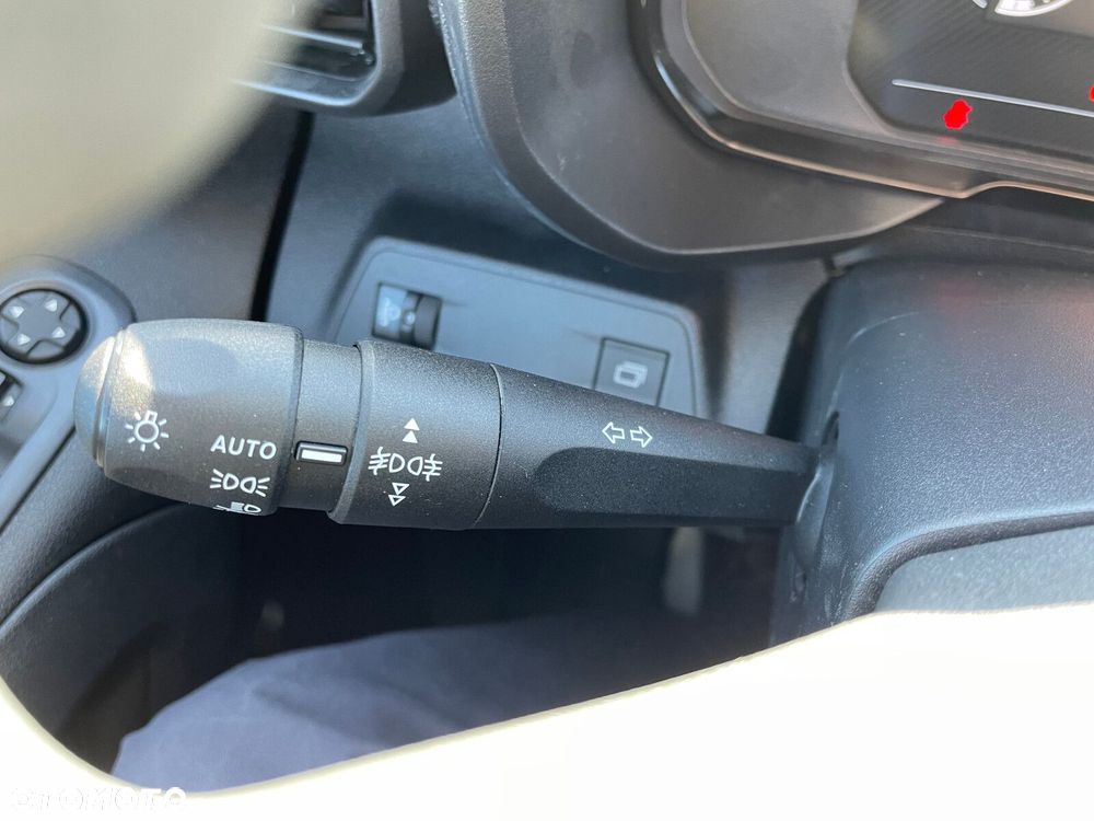 Opel Combo Cargo Combo Cargo Załogowy XL Diesel 102 KM Manual - 18