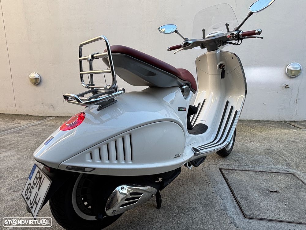 Vespa Vespa 946 - 15