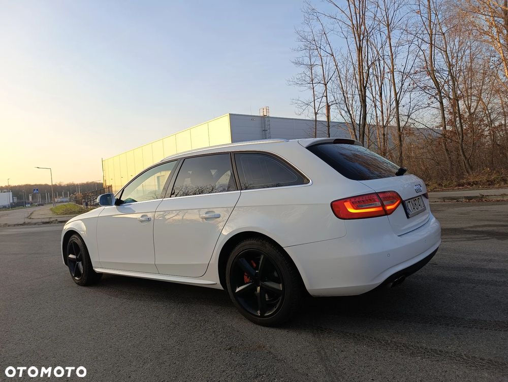 Audi A4 Avant 2.0 TDI - 13