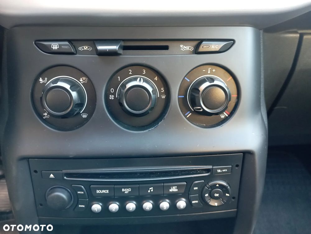 Citroën C3 1.4 VTi Exclusive - 25