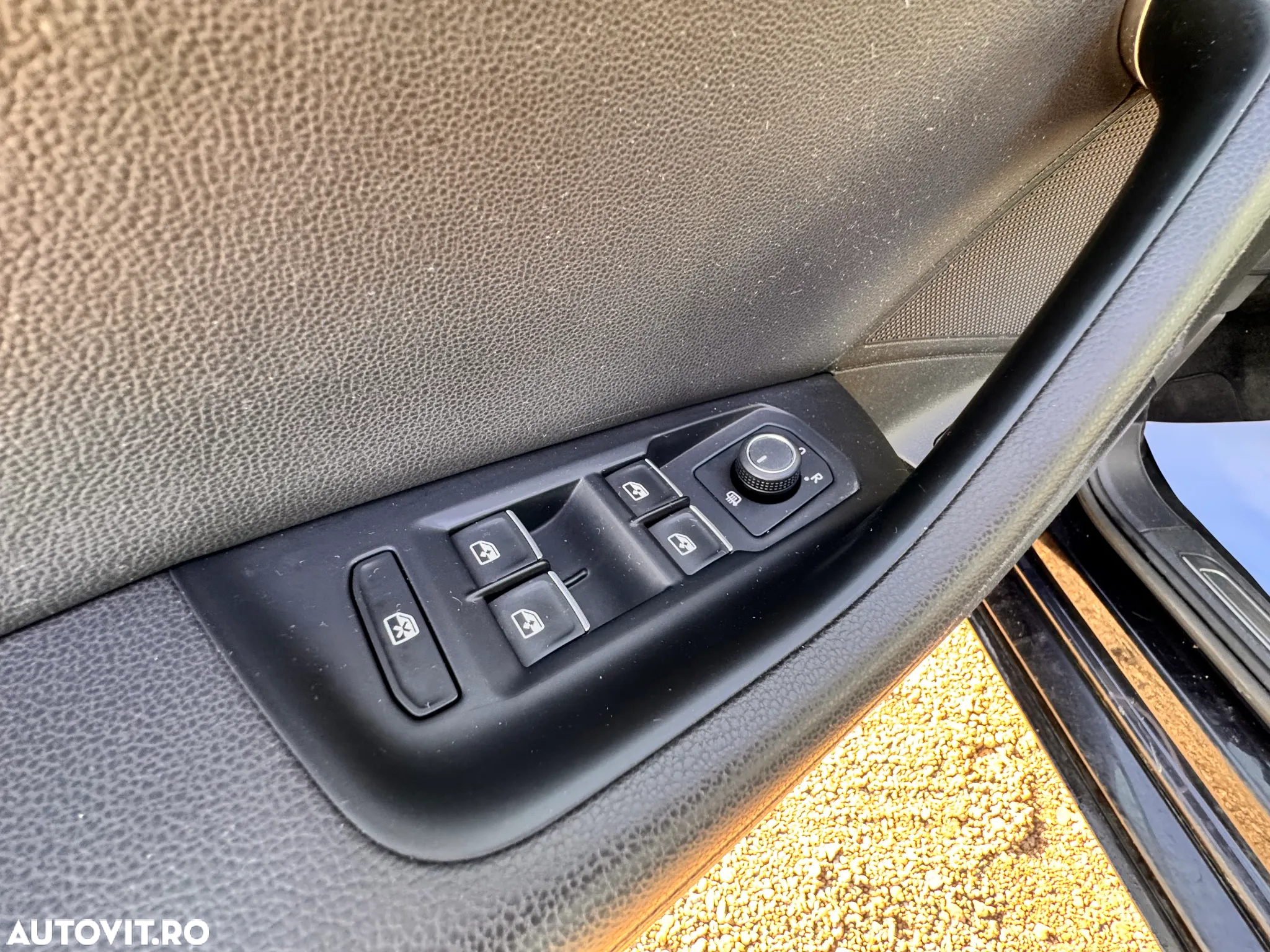 Volkswagen Passat Variant 2.0 TDI DSG 4Motion Highline - 14
