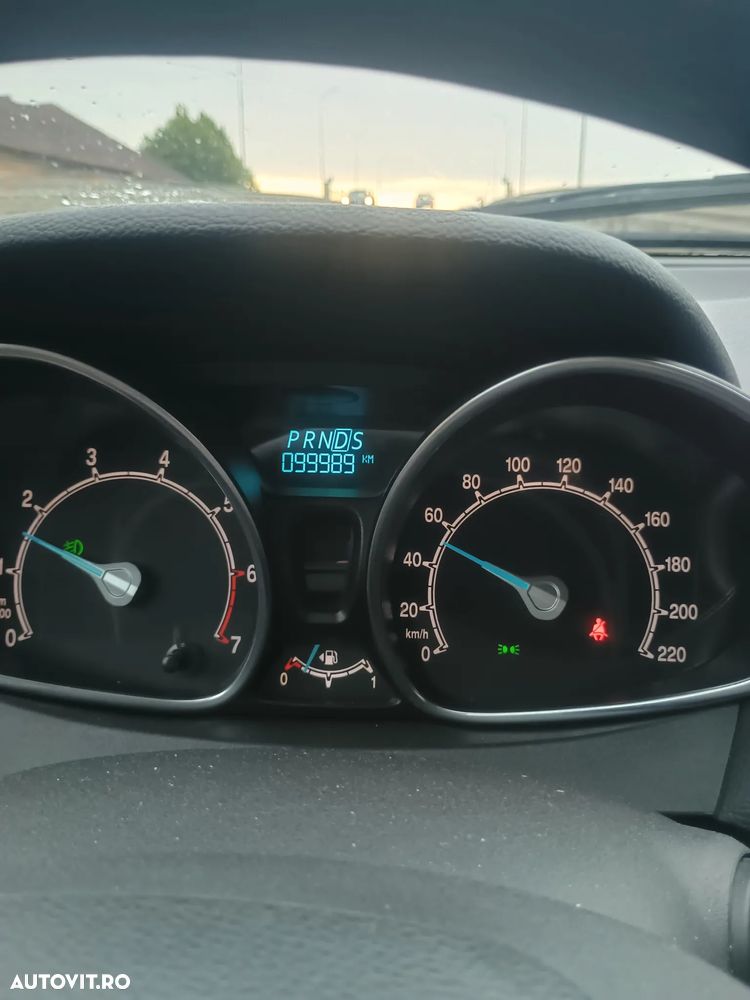 Ford Fiesta 1.6 Trend - 6