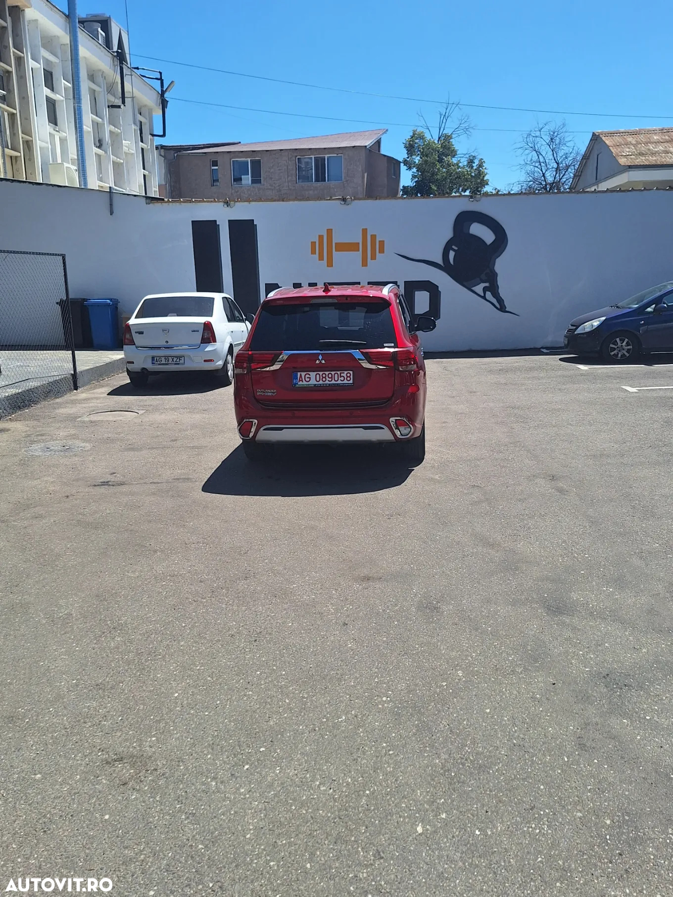 Mitsubishi Outlander 2.4 4WD Plug-In Hybrid Top - 10