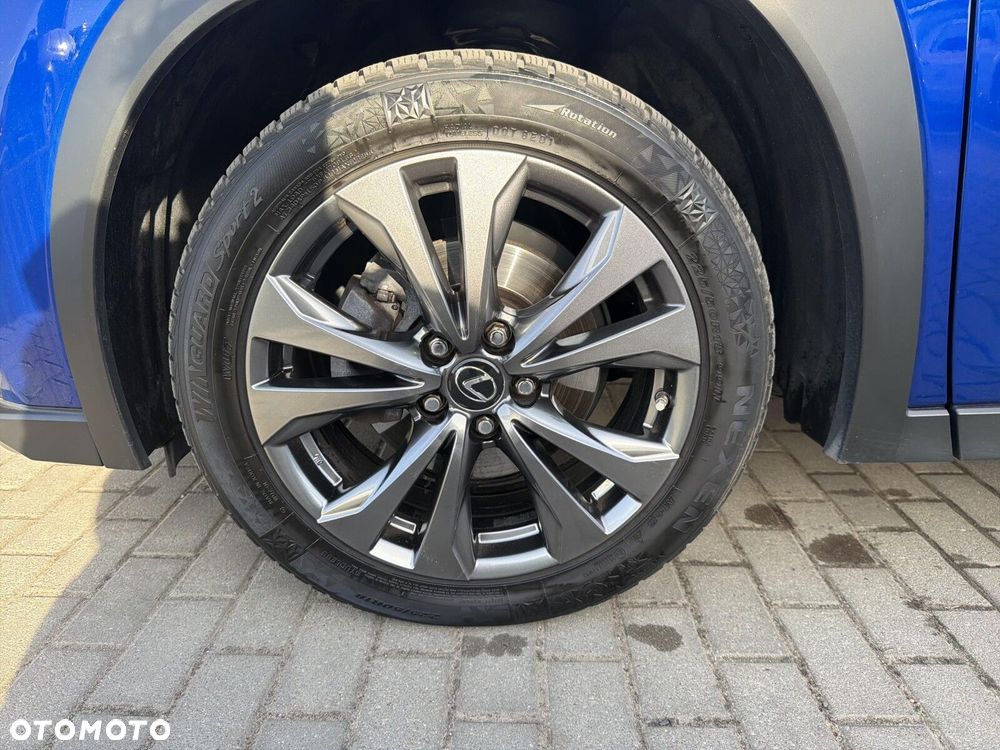 Lexus UX 200 GPF F Sport Design+ 2WD - 9