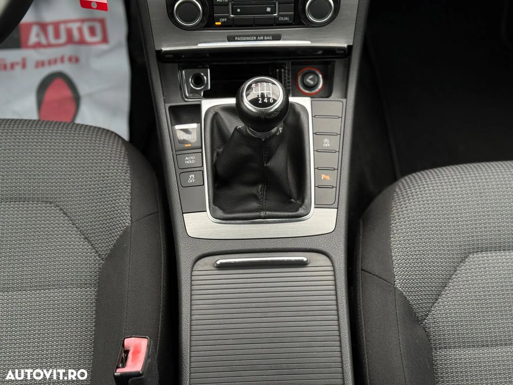 Volkswagen Passat Variant 1.8 TSI Exclusive - 9