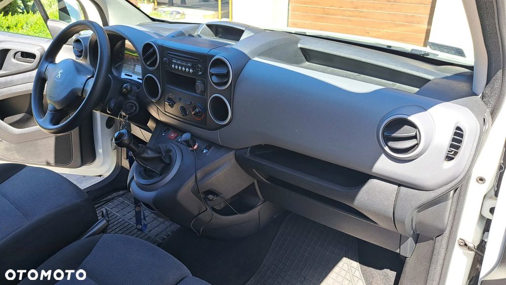 Peugeot Partner II Furgon L1 1.6 VTI - 15