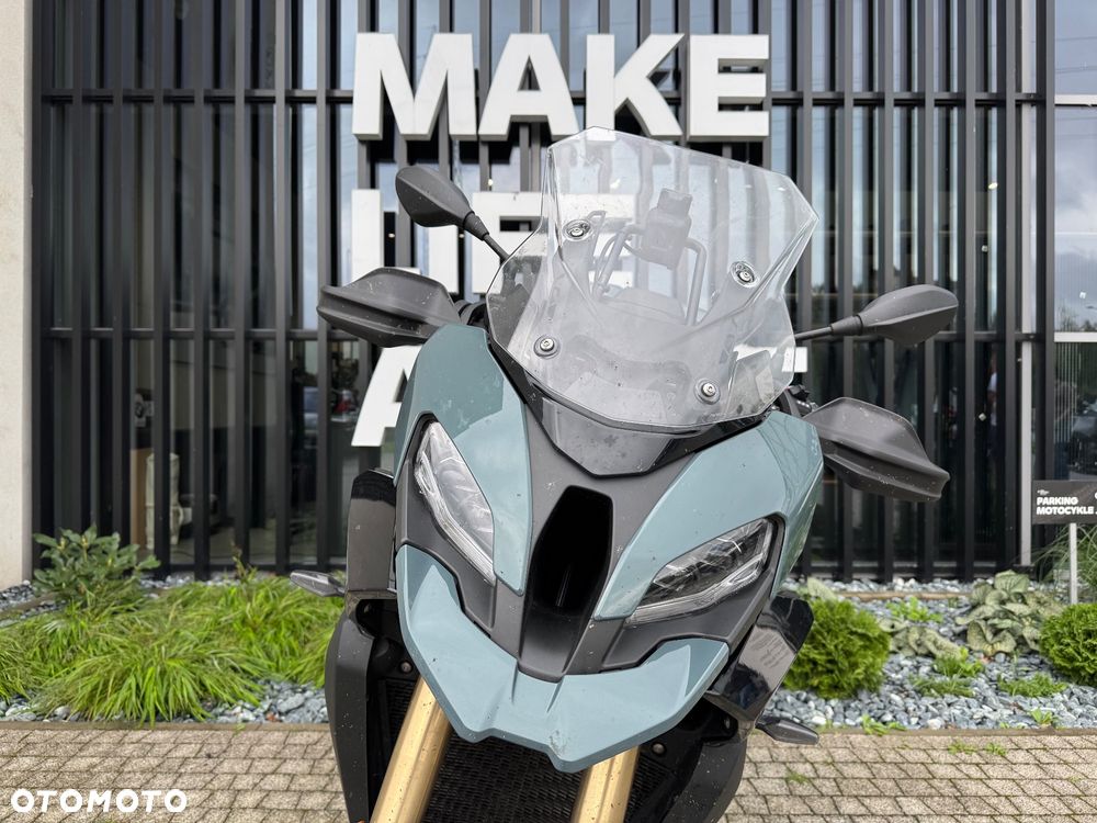 BMW XR - 8