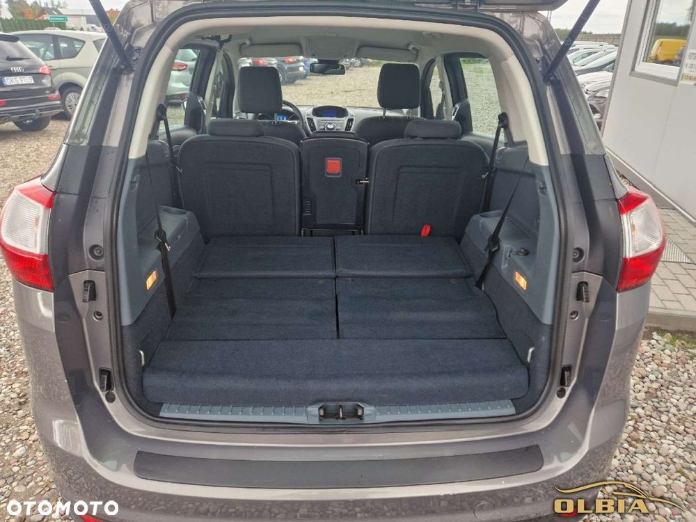 Ford Grand C-MAX - 23