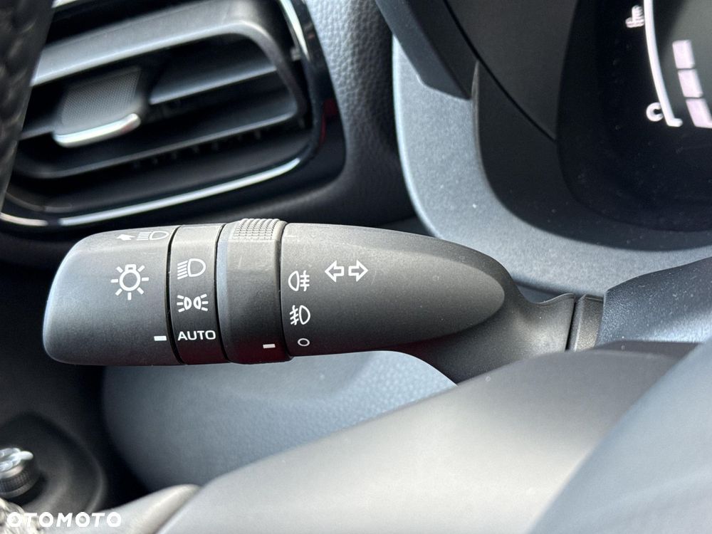 Toyota Yaris Cross Hybrid 1.5 Style - 17