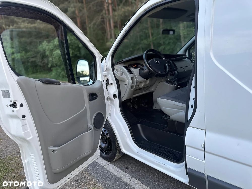 Opel Vivaro - 32