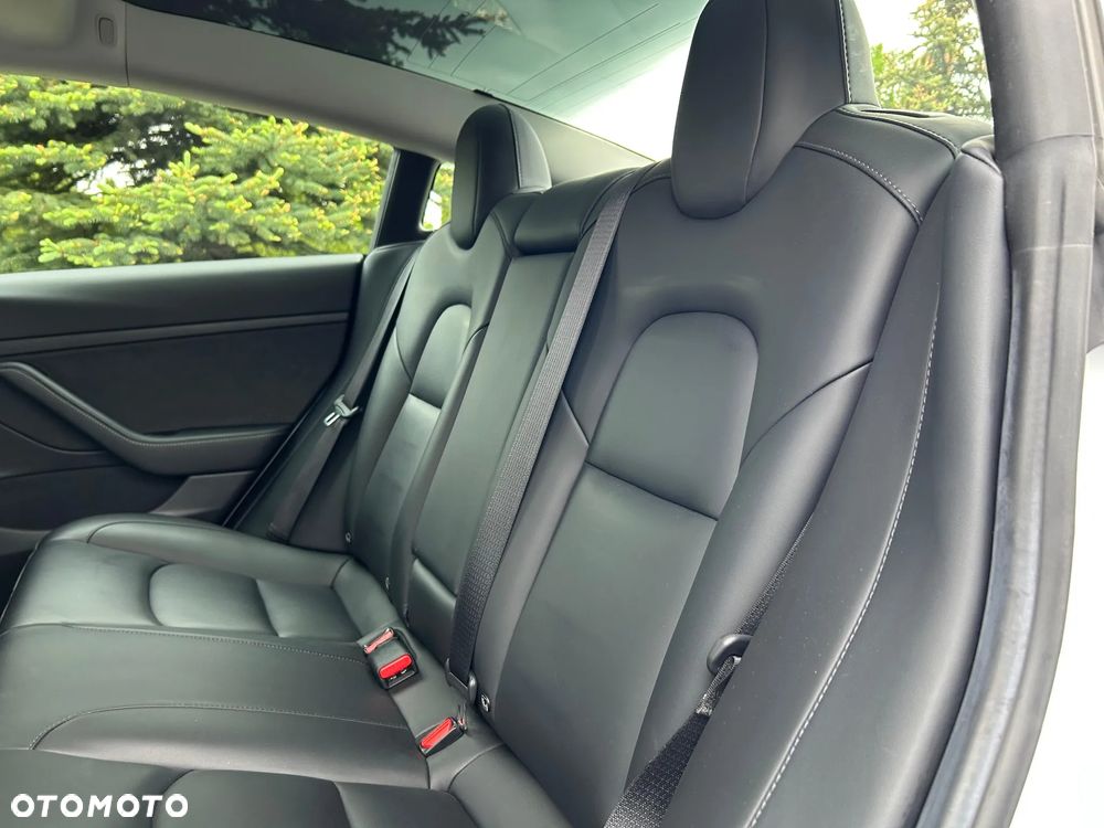 Tesla Model 3 - 27