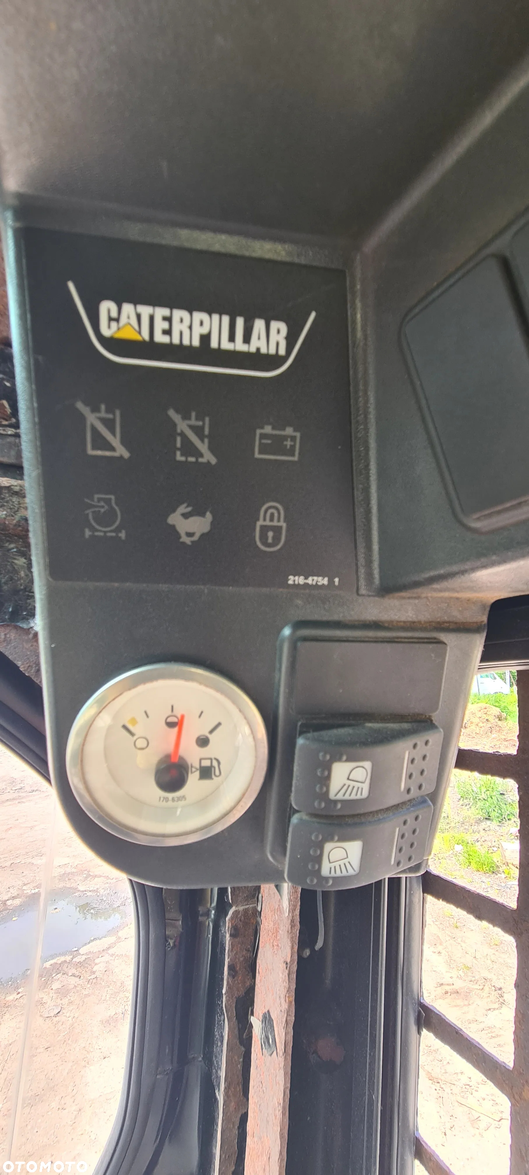 Caterpillar CAT 236B - 14