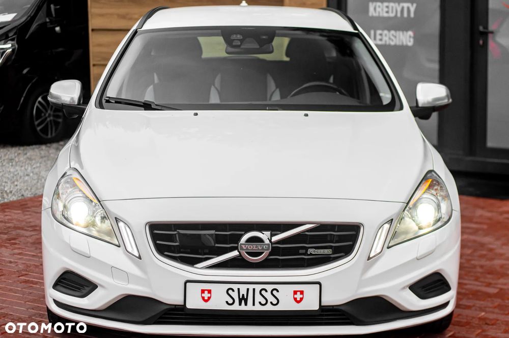 Volvo V60 D5 AWD Geartronic R-Design - 5