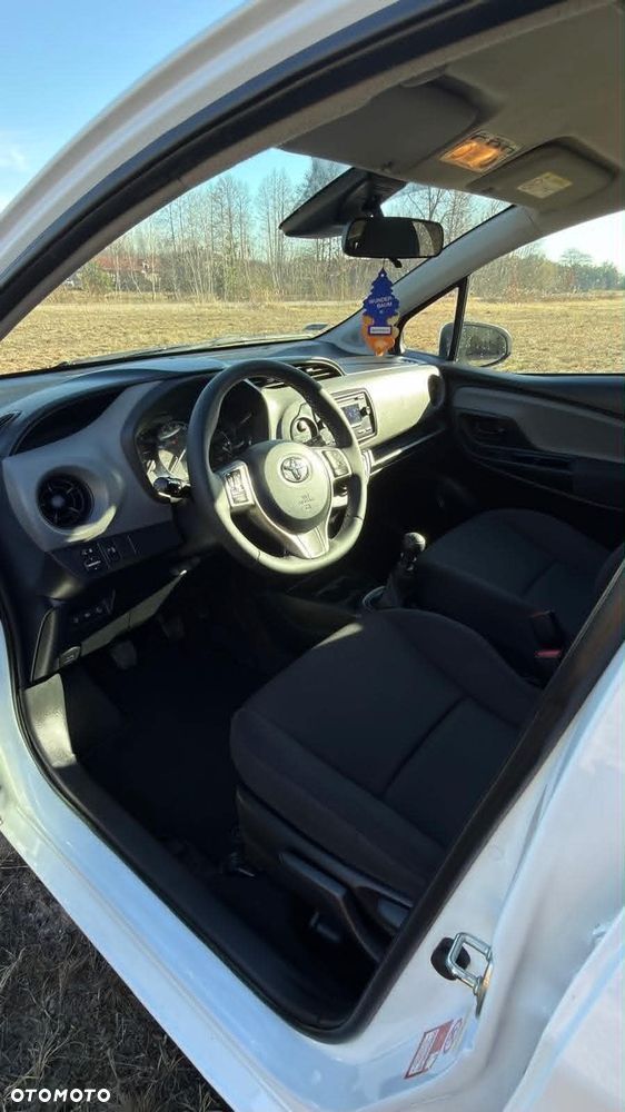 Toyota Yaris 1.5 Active - 11