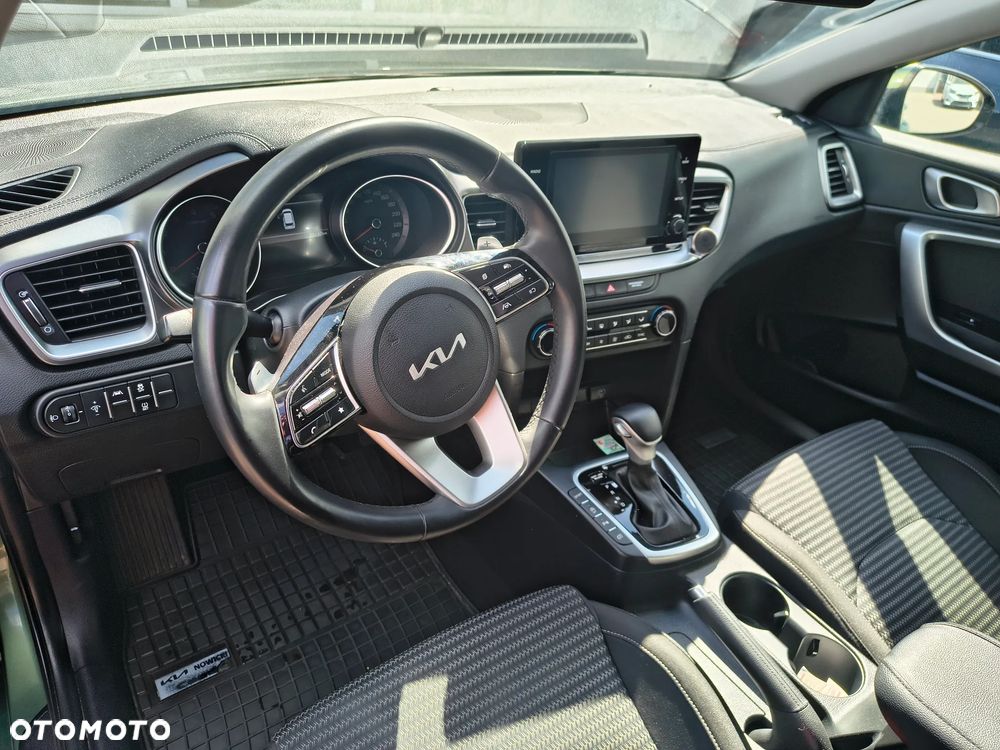 Kia Ceed 1.5 T-GDI M DCT - 11