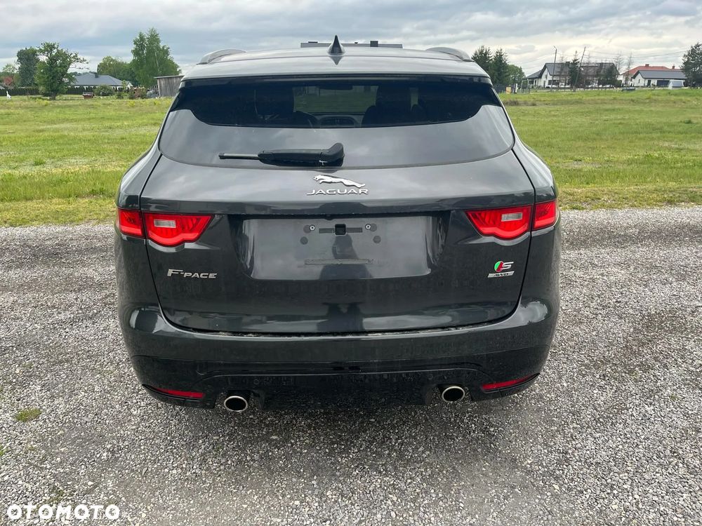 Jaguar F-Pace 3.0 V6 AWD S - 2