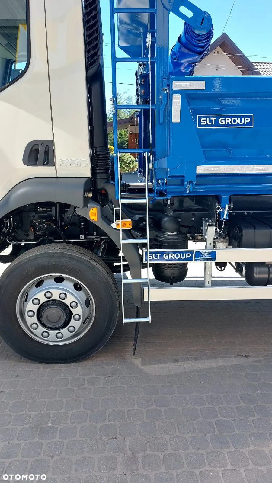Volvo FL 280 4x4 - 12