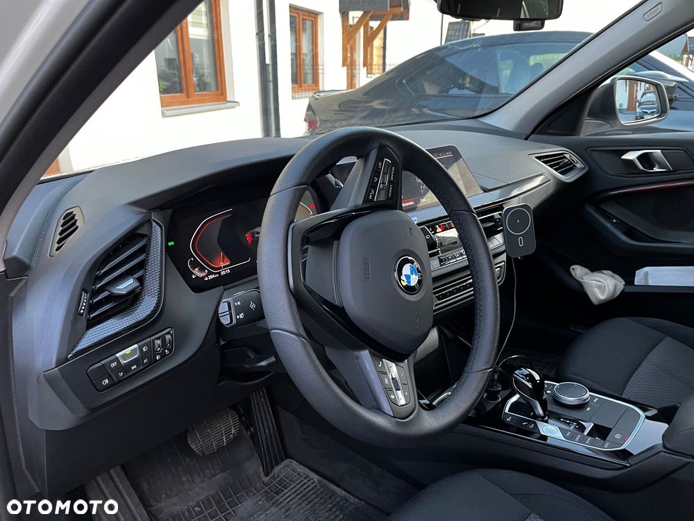 BMW Seria 1 118i - 18