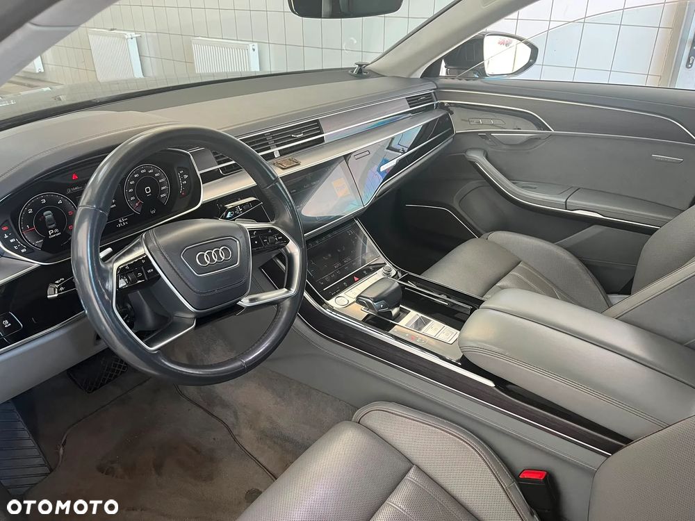 Audi A8 - 9