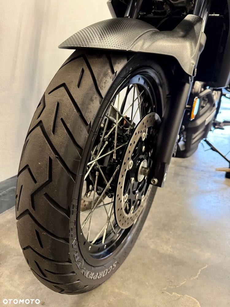 Suzuki V-STROM - 15
