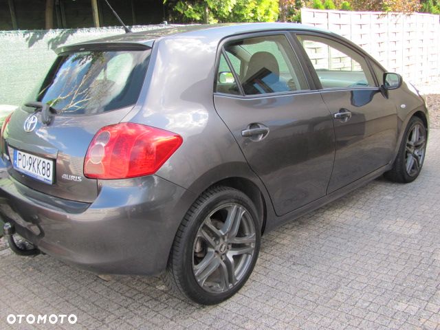 Toyota Auris 2.0 D-4D Prestige - 17