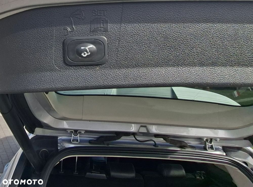 Ford Kuga 2.0 TDCi 2x4 Individual - 14