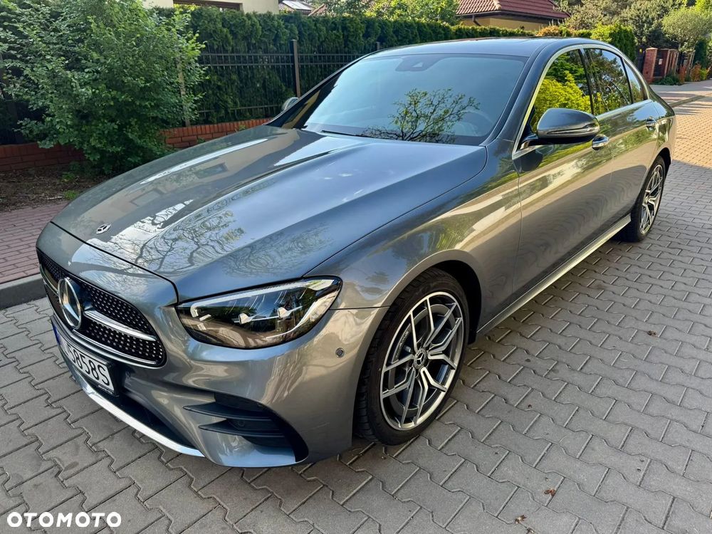 Mercedes-Benz Klasa E 220 d 4Matic 9G-TRONIC AMG Line - 25