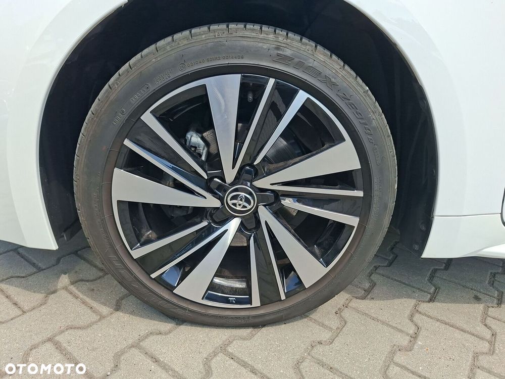 Toyota Corolla 1.8 Hybrid Style - 19