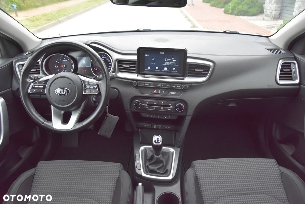 Kia Ceed 1.4 CVVT ISG Vision - 22
