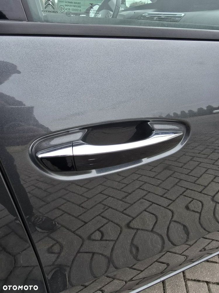 Citroën C4 Grand Picasso - 11