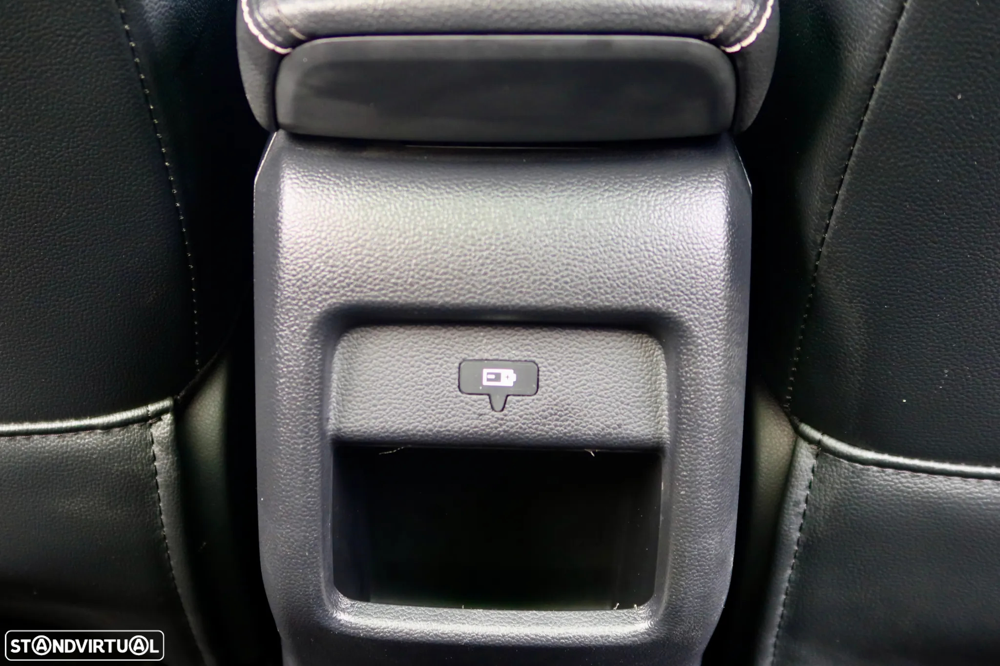 MG ZS EV Luxury - 23